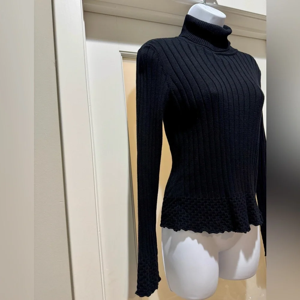 Caslon Black Ribbed Turtleneck Waffle Hem Sweater Size MP - Picture 6 of 13